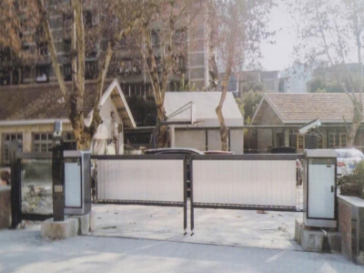 廣告道閘車(chē)輛識(shí)別